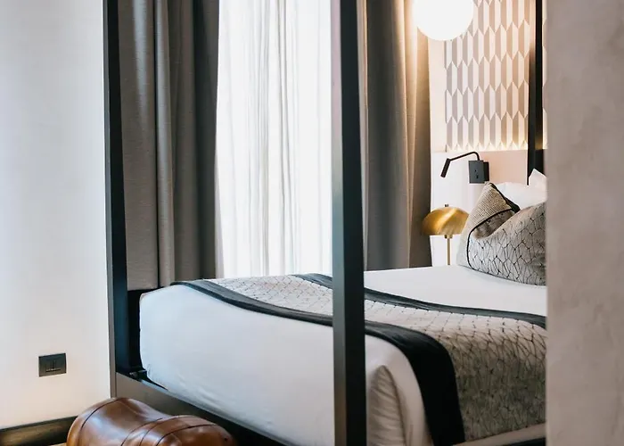 Naman Hotellerie - Margutta Guest house Rome