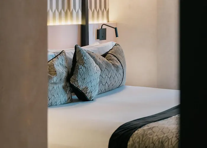 Naman Hotellerie - Margutta Guest house 4*