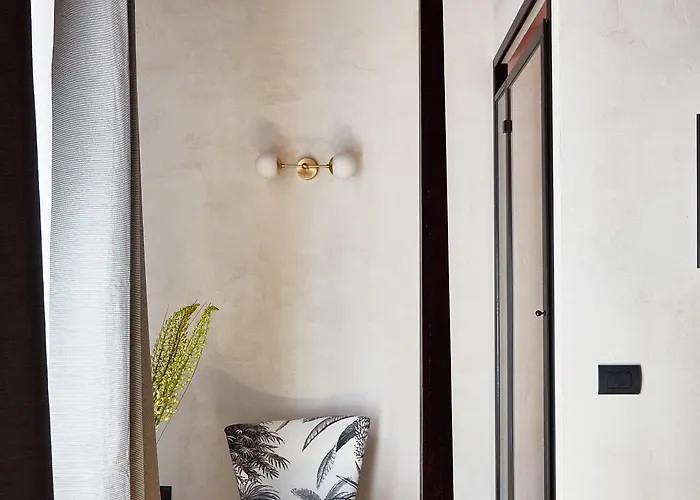 Guest house Naman Hotellerie - Margutta 4*
