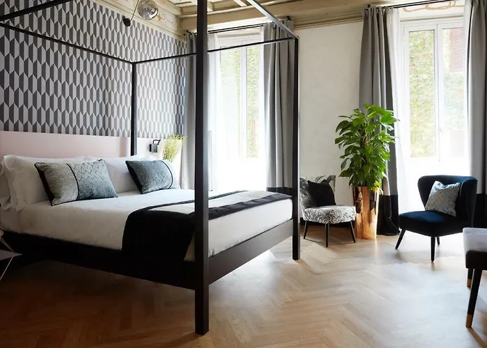 Guest house Naman Hotellerie - Margutta 4*