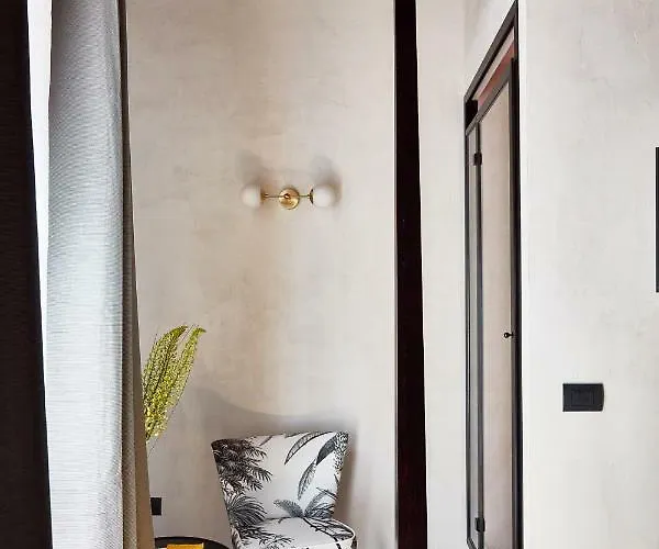 Naman Hotellerie - Margutta Guest house Rome