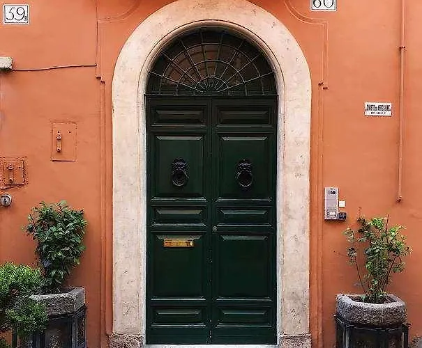 Guest house Naman Hotellerie - Margutta 4*